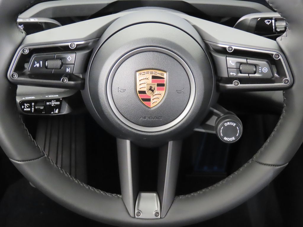 Thumbnail: 2026 Porsche Taycan - 19