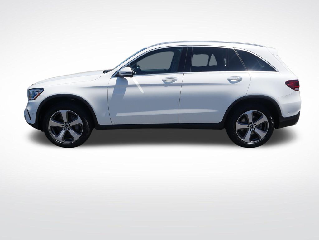 Thumbnail: 2022 Mercedes-Benz GLC - 2