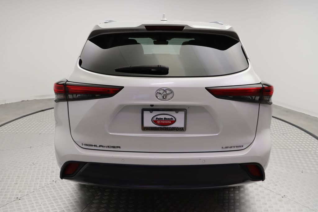 2023 Toyota Highlander Limited 10