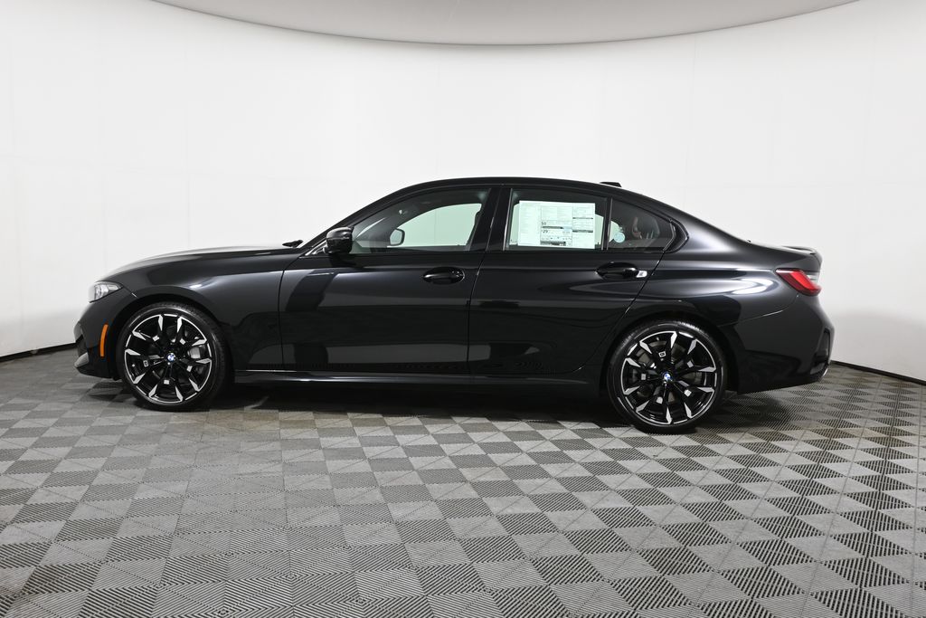 Thumbnail: 2026 BMW 3 Series - 2