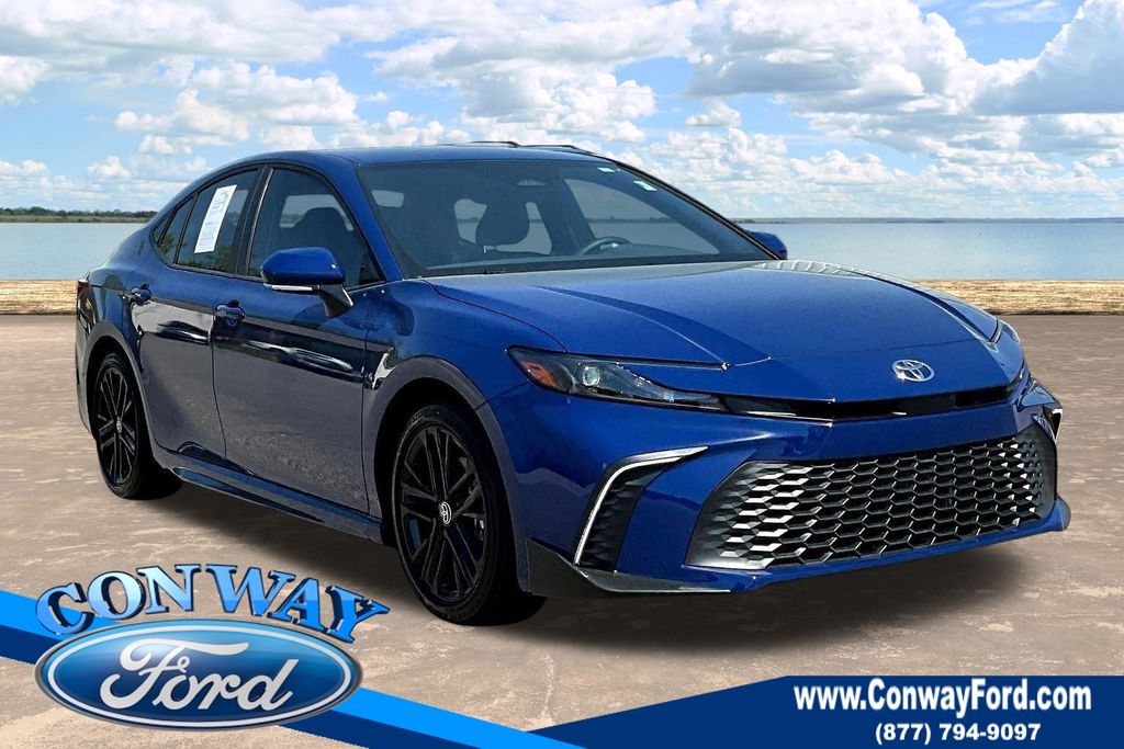 2026 Toyota Camry XLE FWD