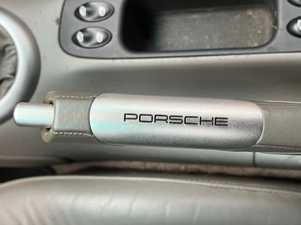 Thumbnail: 2003 Porsche 911 - 10