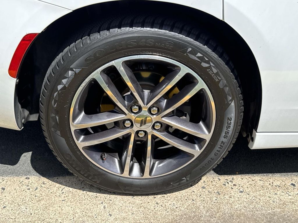Thumbnail: 2019 Dodge Charger - 16