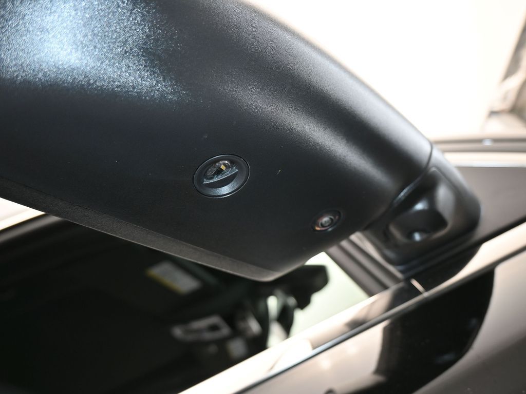 New 2026 Diamond Black Crystal Pearlcoat Ram Limited image 47