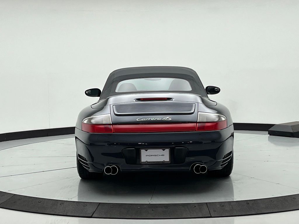 Thumbnail: 2004 Porsche 911 - 10