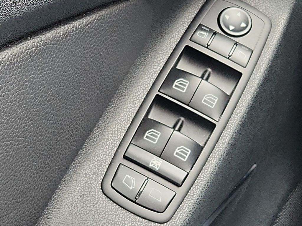 Thumbnail: 2007 Mercedes-Benz GL-Class - 24