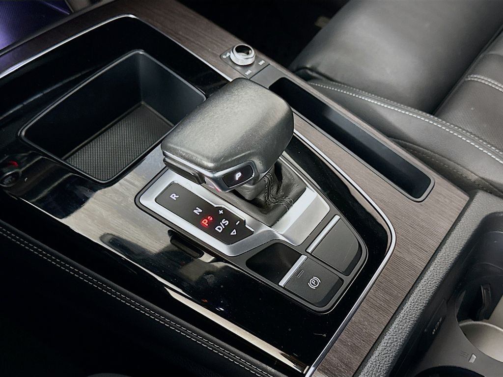Thumbnail: 2022 Audi Q5 - 17