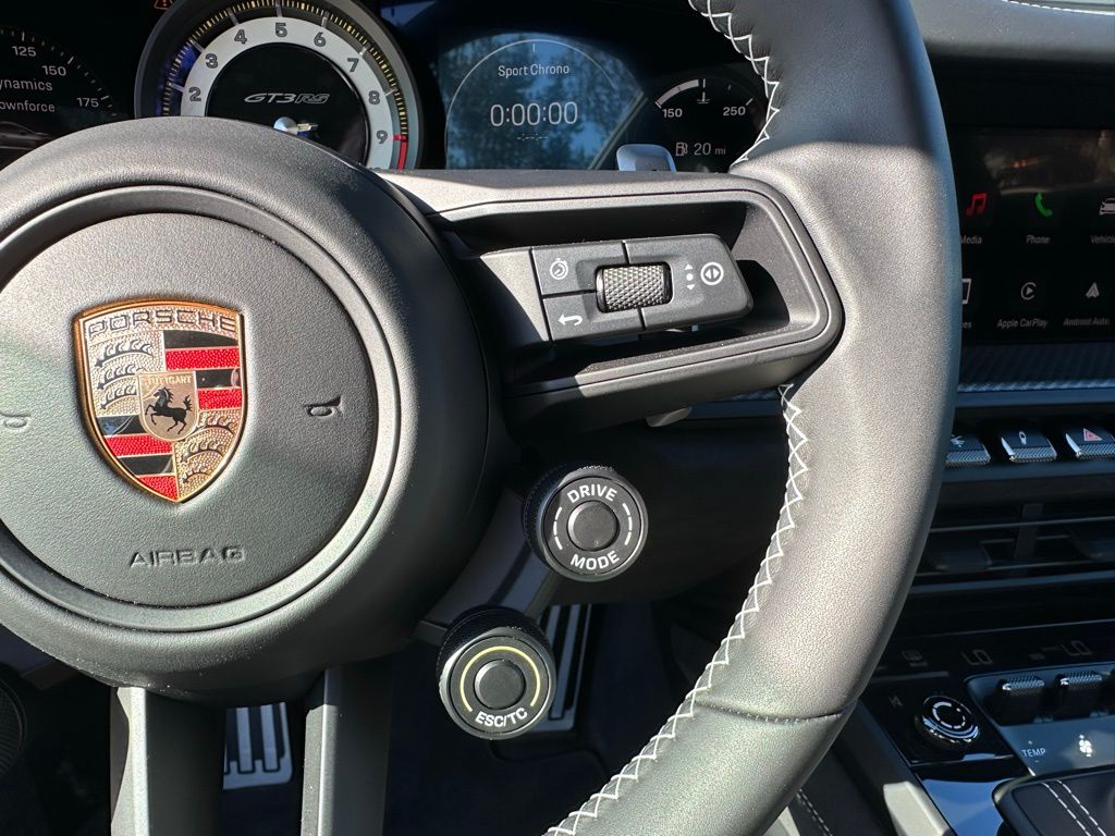 Thumbnail: 2025 Porsche 911 - 17