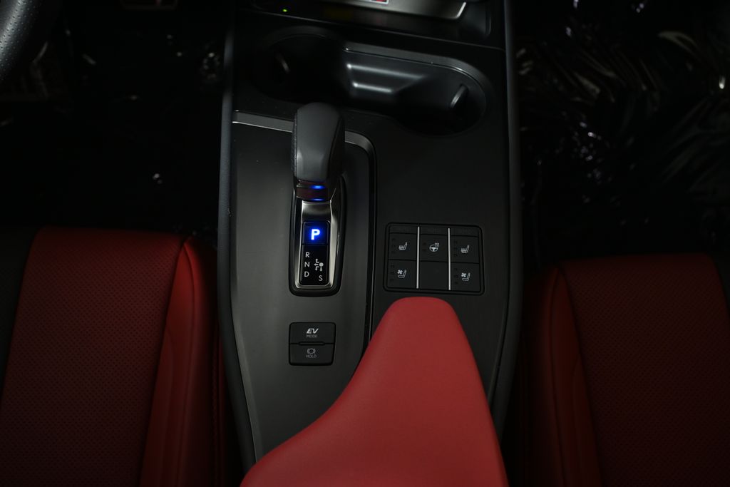 Thumbnail: 2025 Lexus UX - 24