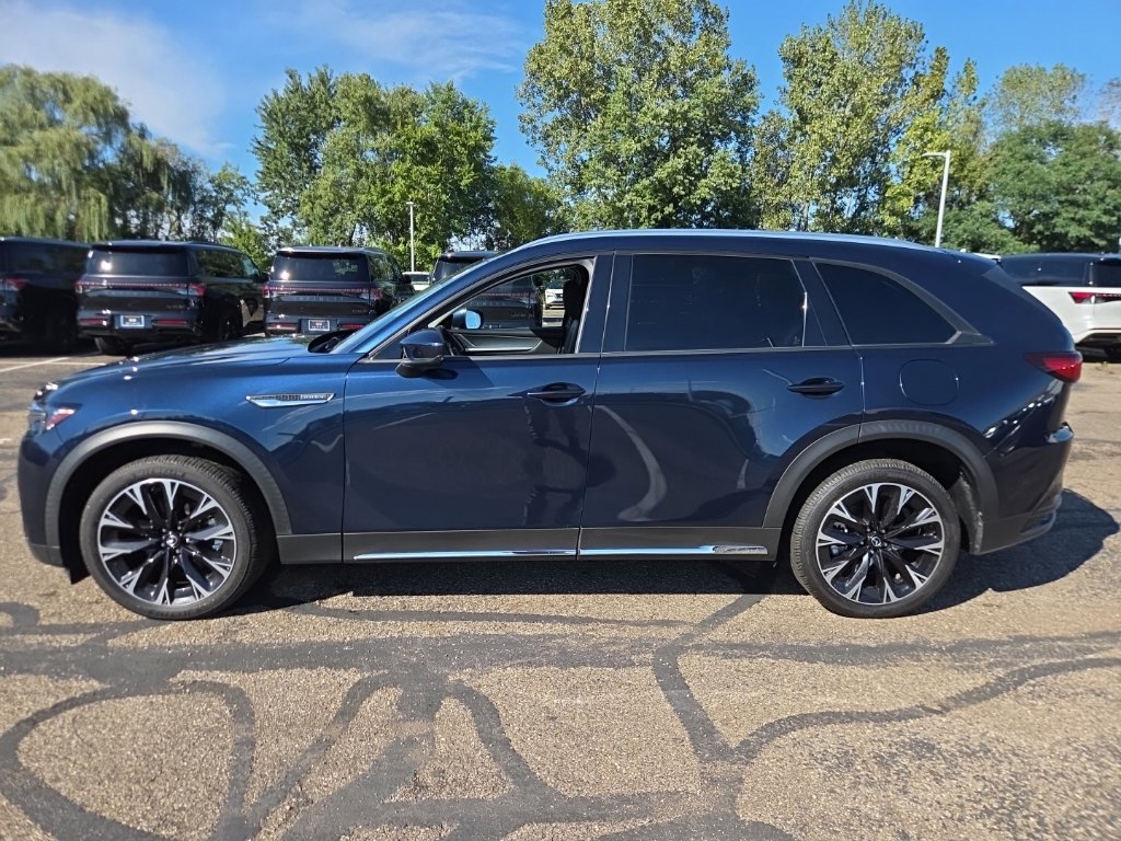 2025 Mazda CX-90 PHEV Preferred - Image 3