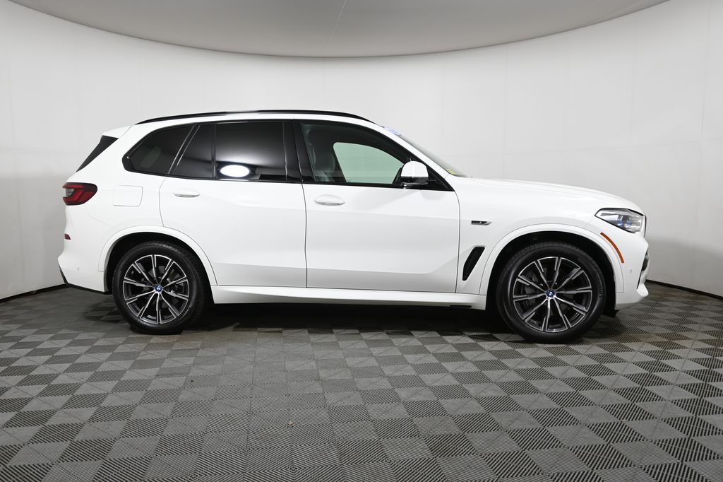 Thumbnail: 2023 BMW X5 - 8