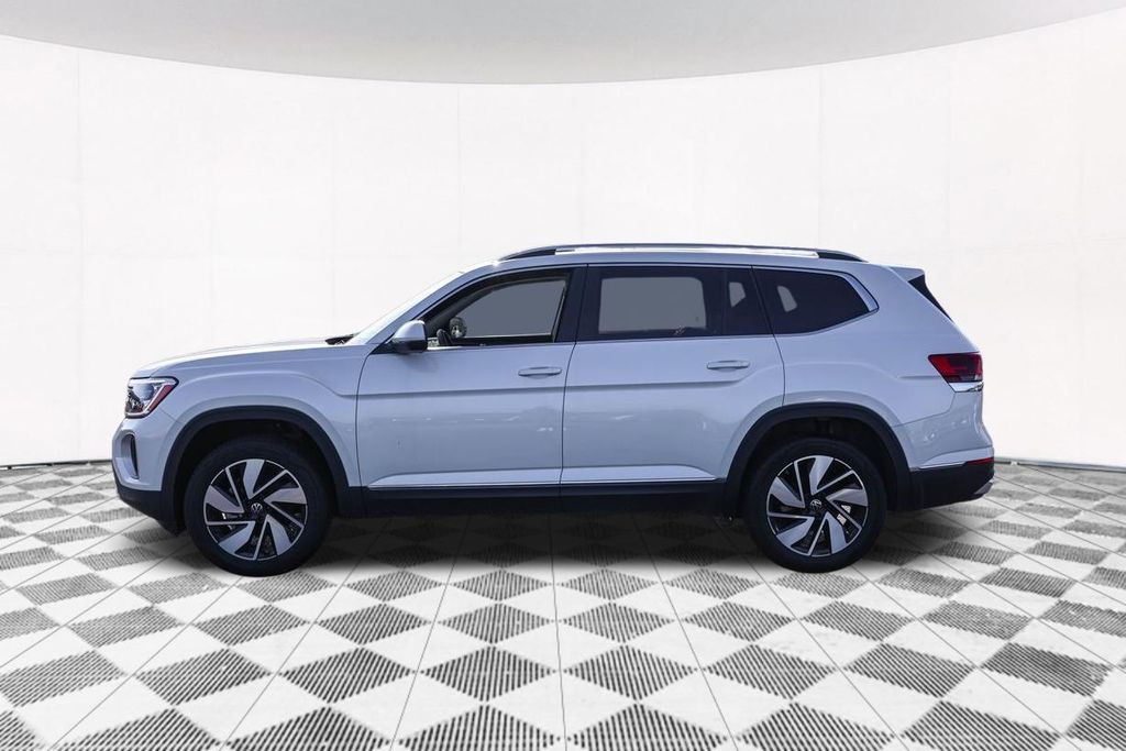 2024 Volkswagen Atlas 2.0T SEL 12