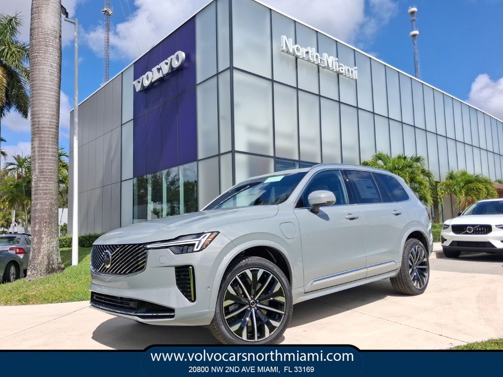 2026 Volvo XC90 Plug-In Hybrid T8 Plus