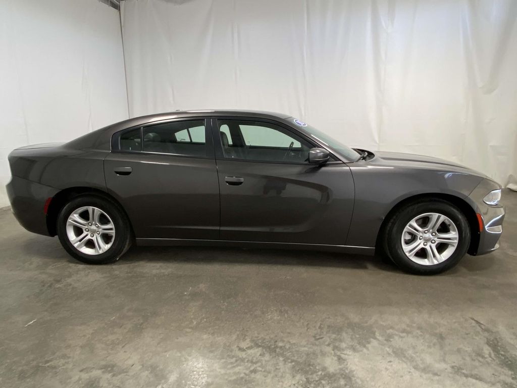 2021 Dodge Charger SXT photo 2