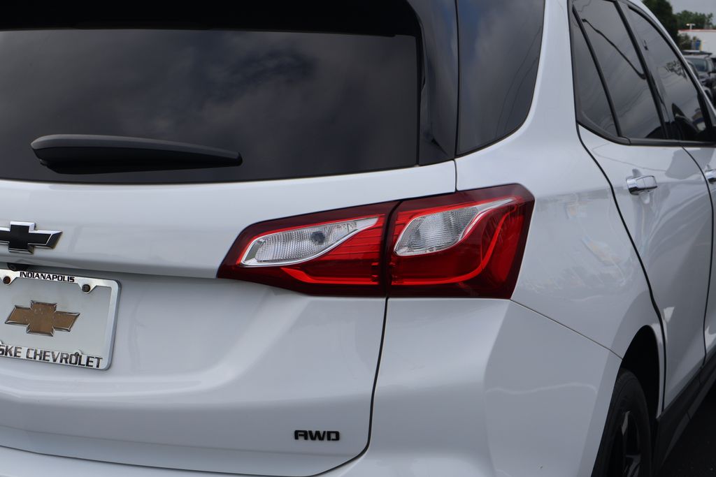 Thumbnail: 2020 Chevrolet Equinox - 10