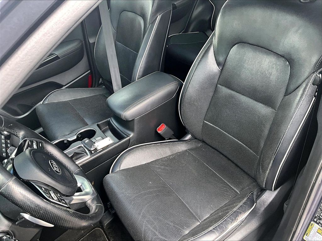 2020 Kia Sportage — photo 10