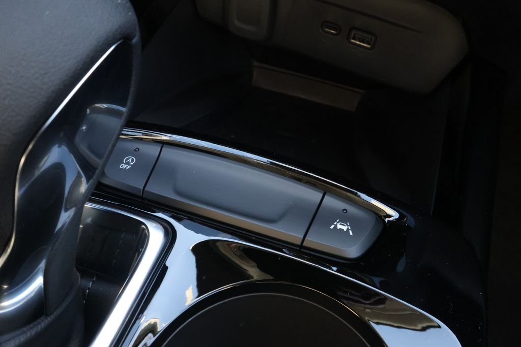 Thumbnail: 2026 Chevrolet Trax - 31