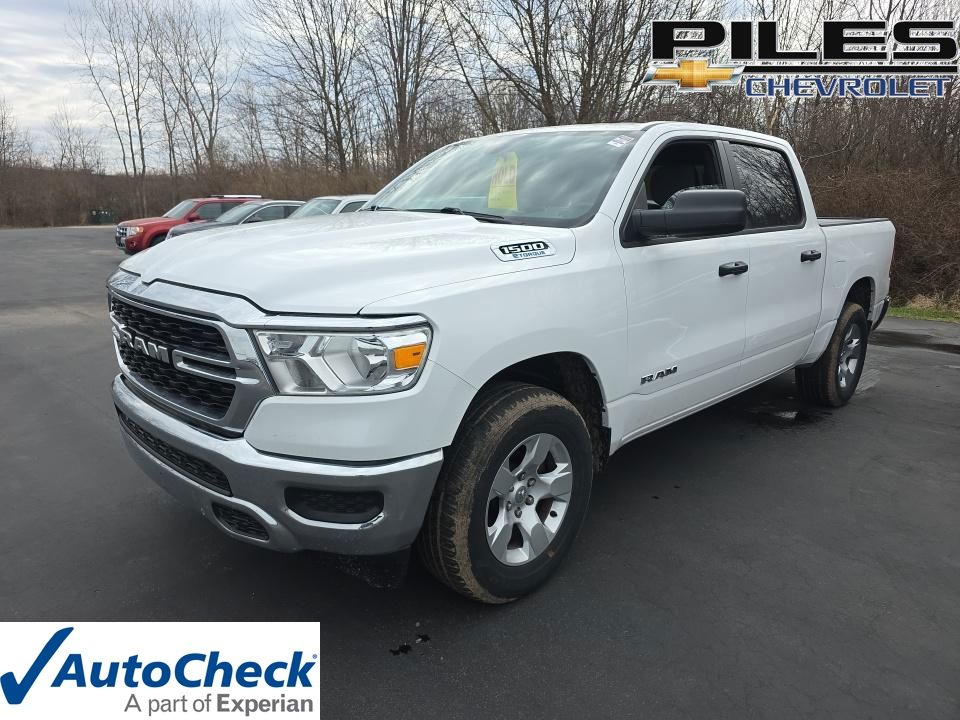 Bright White Clearcoat 2023 RAM 1500 Big Horn Crew Cab 4WD Pickup Truck Four-Wheel Drive 8-Speed Automatic