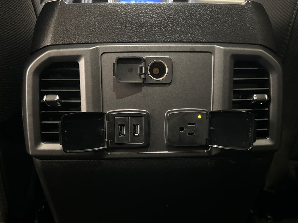 2020 Oxford White Ford F-150 XLT RWD Truck