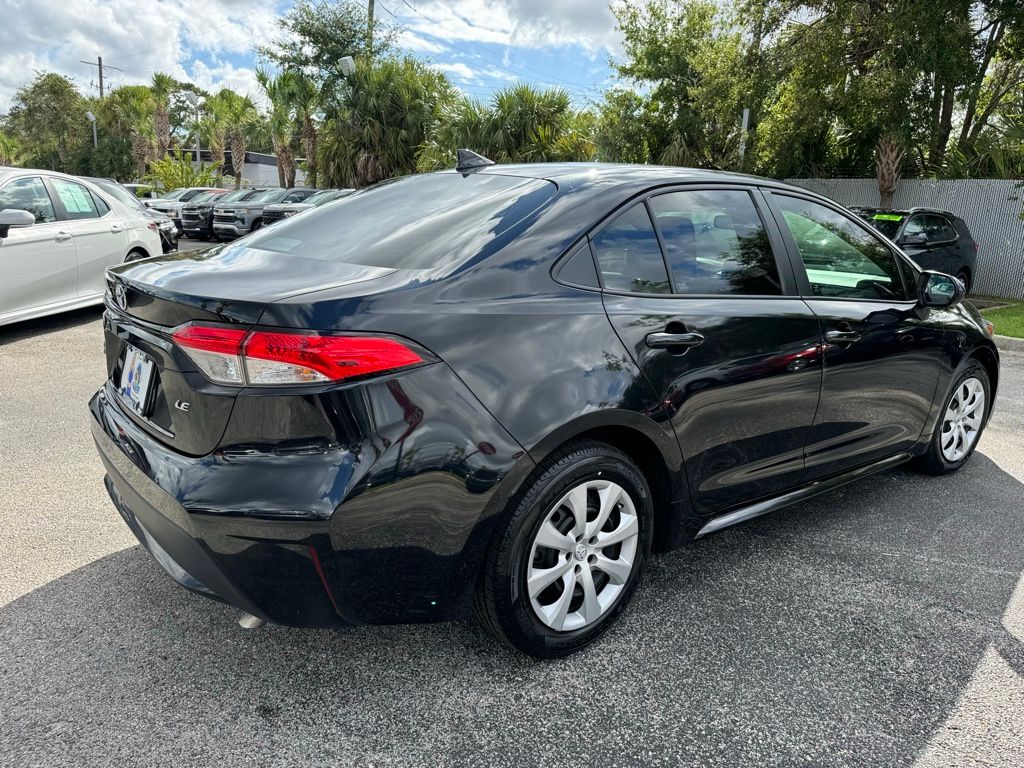 2020 Toyota Corolla LE 7