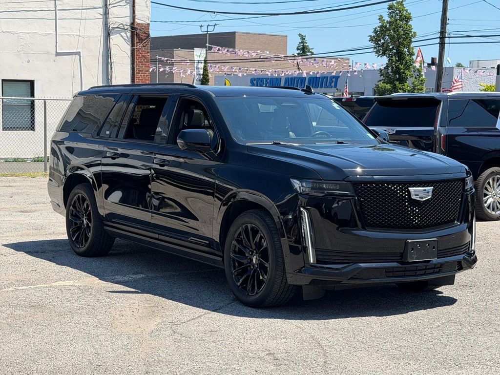 2022 Cadillac Escalade ESV 4WD Sport Platinum's photo
