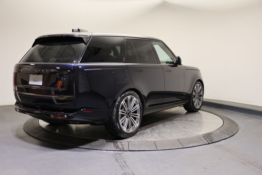 Thumbnail: 2026 Land Rover Range Rover - 5
