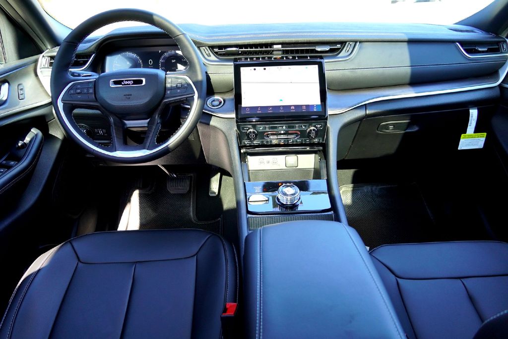 New Car 2025 Jeep Grand Cherokee L  Limited For Sale Under $50,000 In Taylor, Texas