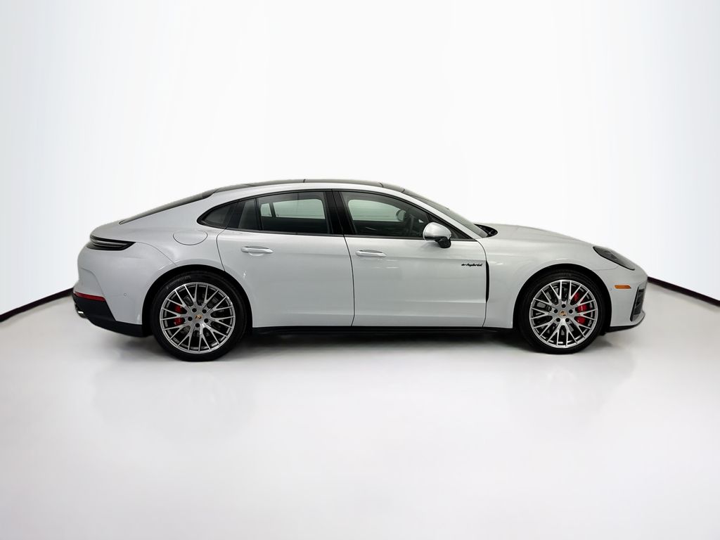 Thumbnail: 2026 Porsche Panamera - 8