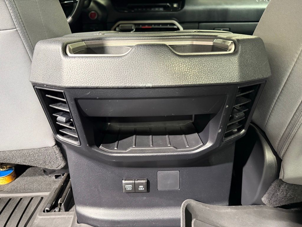 Thumbnail: 2024 Toyota Tundra - 19