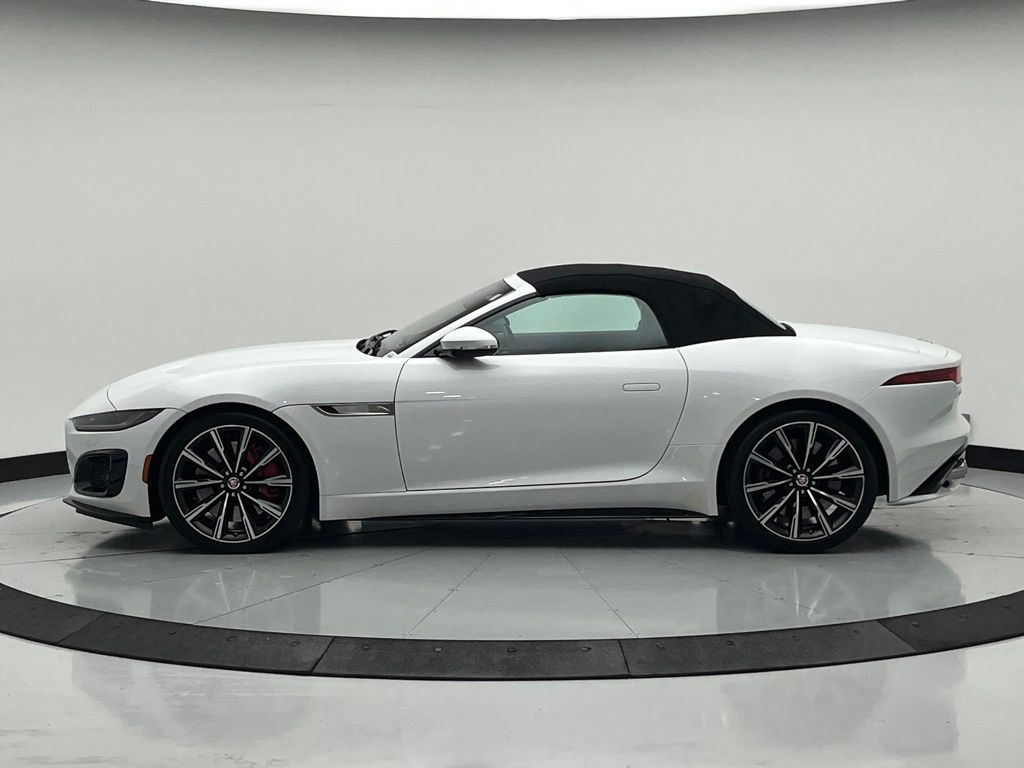 Thumbnail: 2021 Jaguar F-Type - 2