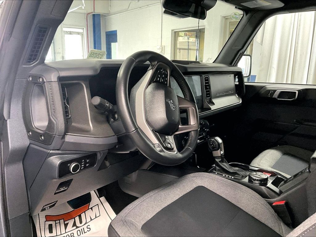 2025 Ford Bronco — photo 8