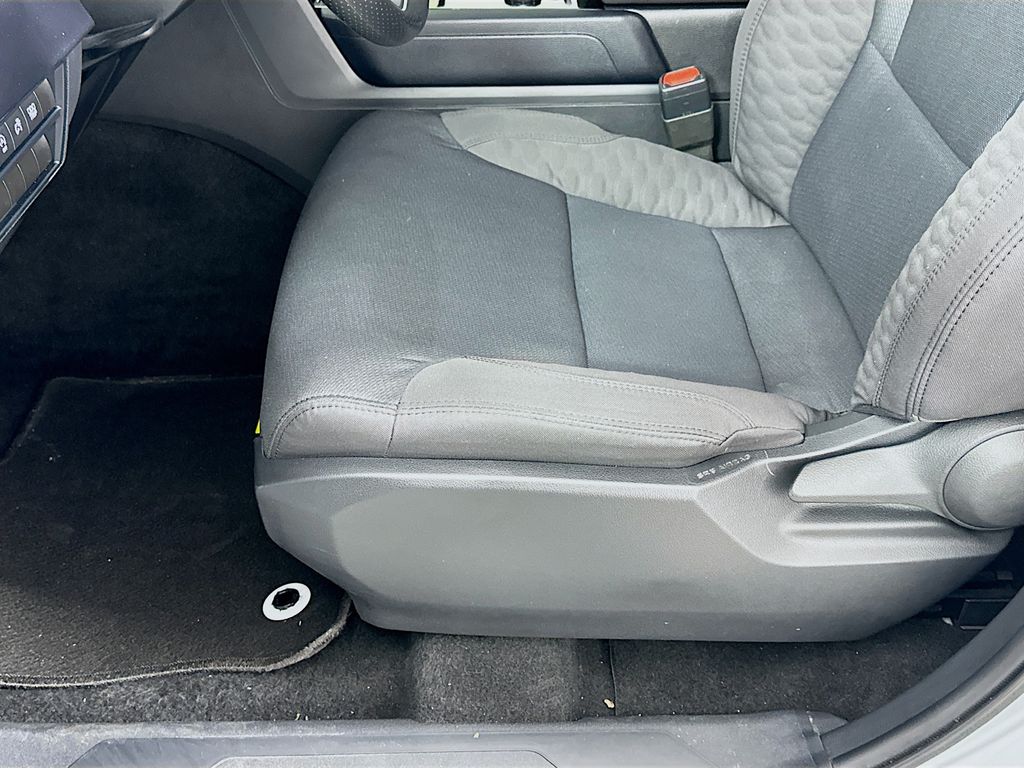 Thumbnail: 2024 Toyota Tundra - 19