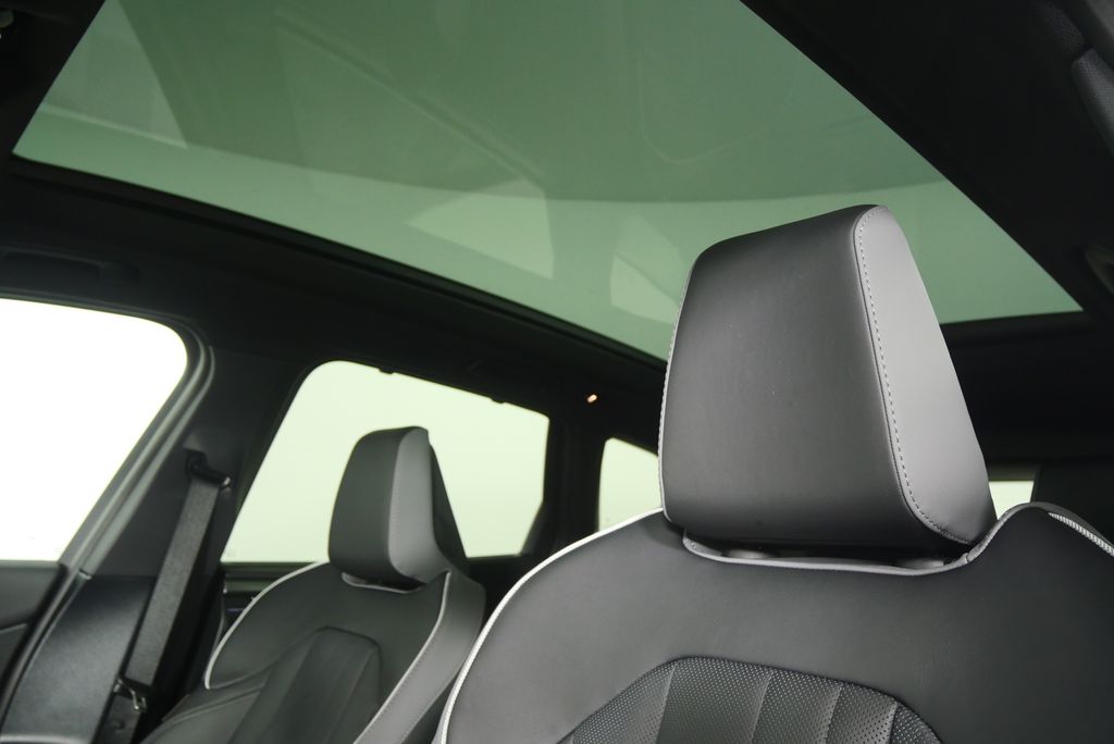 Thumbnail: 2026 BMW X3 - 12