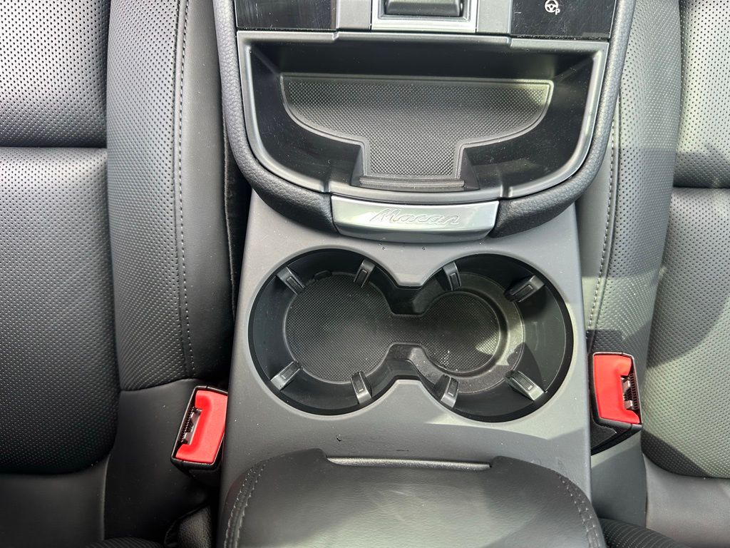 Thumbnail: 2026 Porsche Macan - 28