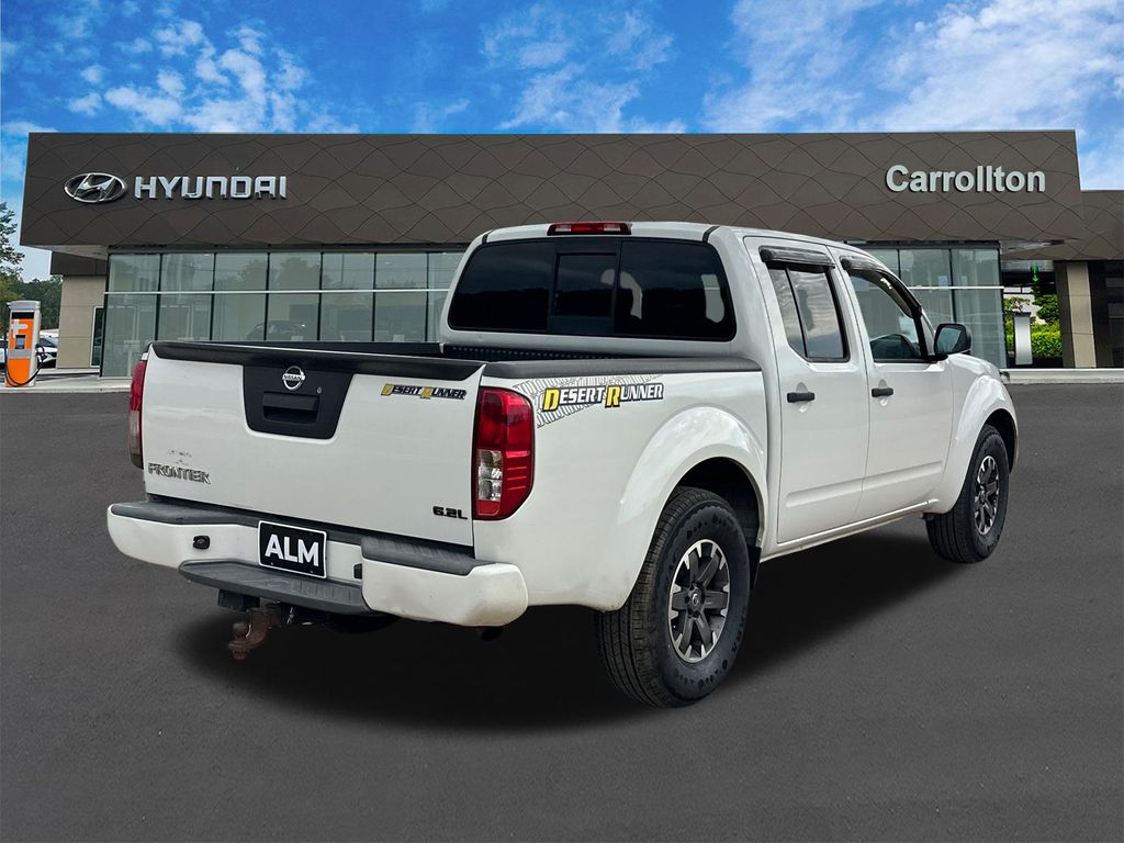 Used 2015 White Nissan Desert Runner image 5