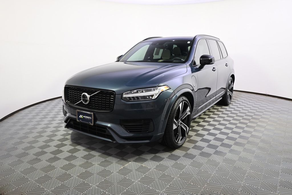 2022 Volvo XC90 Recharge R-Design eAWD