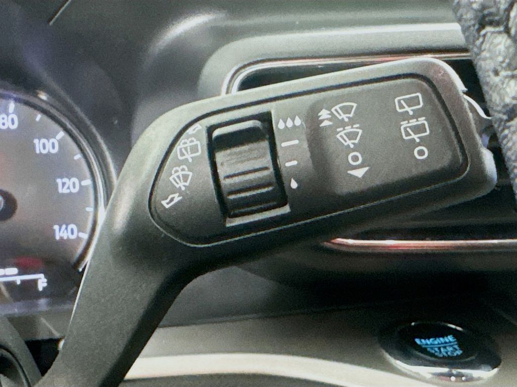 Used Car 2022 Ford Explorer  Xlt For Sale Under $30,000 In Austin, Texas