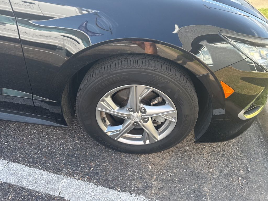 2022 Phantom Black Hyundai Sonata SE FWD Sedan