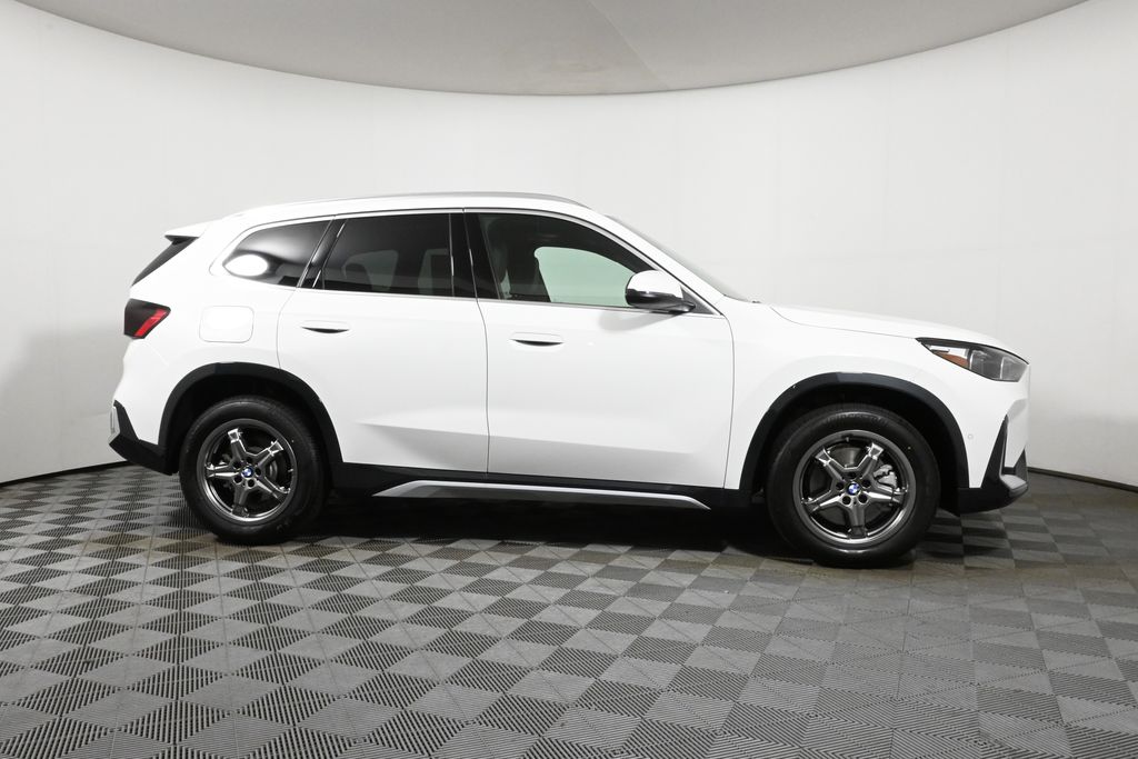 Thumbnail: 2026 BMW X1 - 8