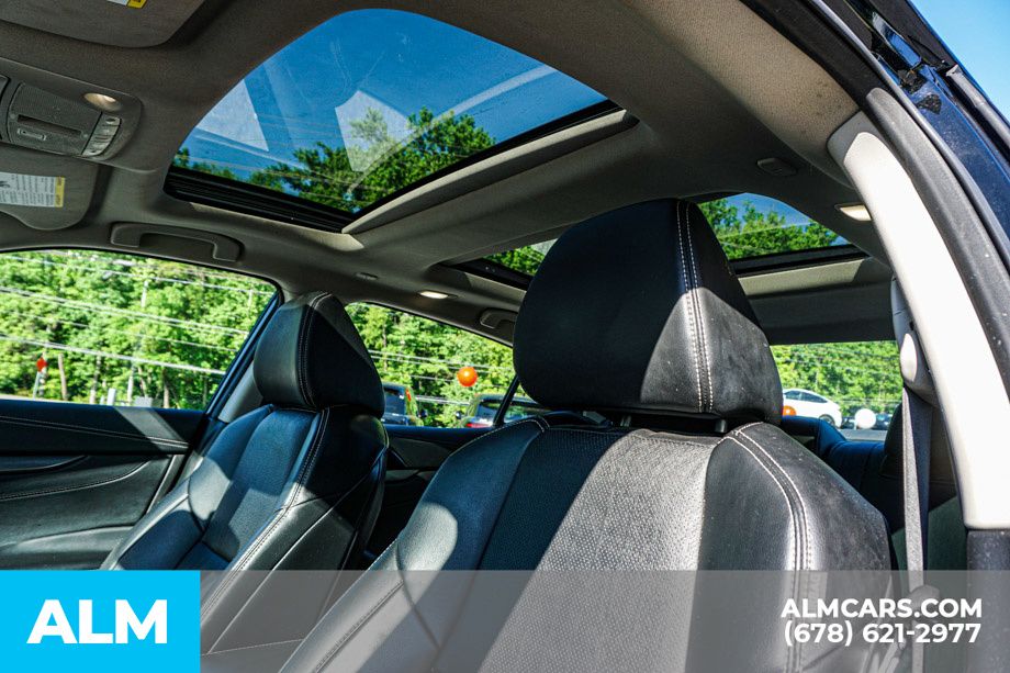 Used 2023 Black Nissan 3.5 SL image 18