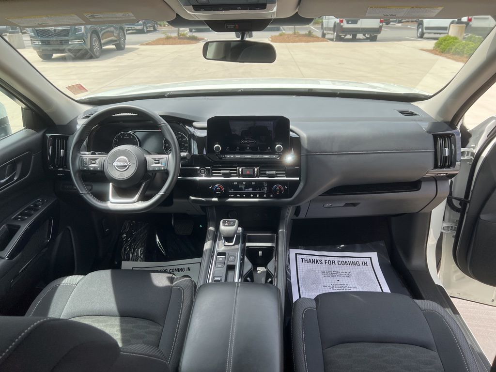 2024 Glacier White Nissan Pathfinder SV FWD SUV