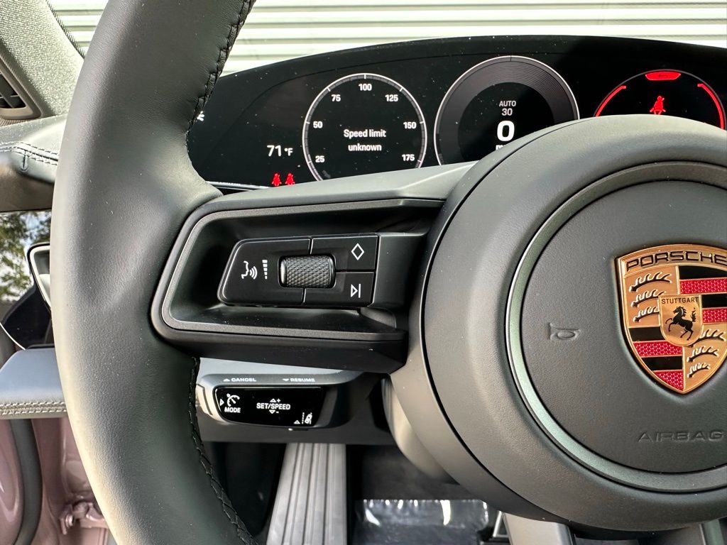 2025 Porsche Taycan  21