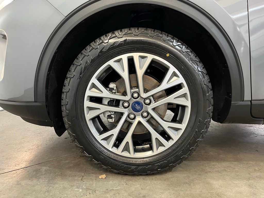 2022 Ford Escape Hybrid SEL