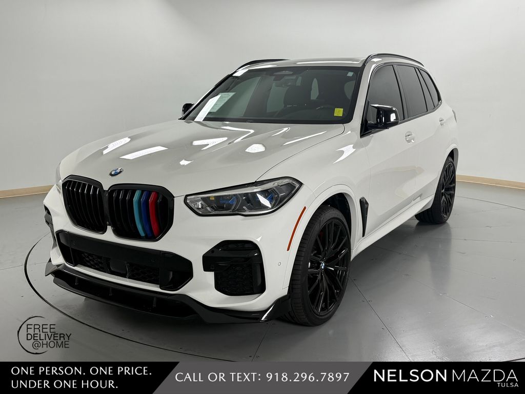 2022 BMW X5 M50i
