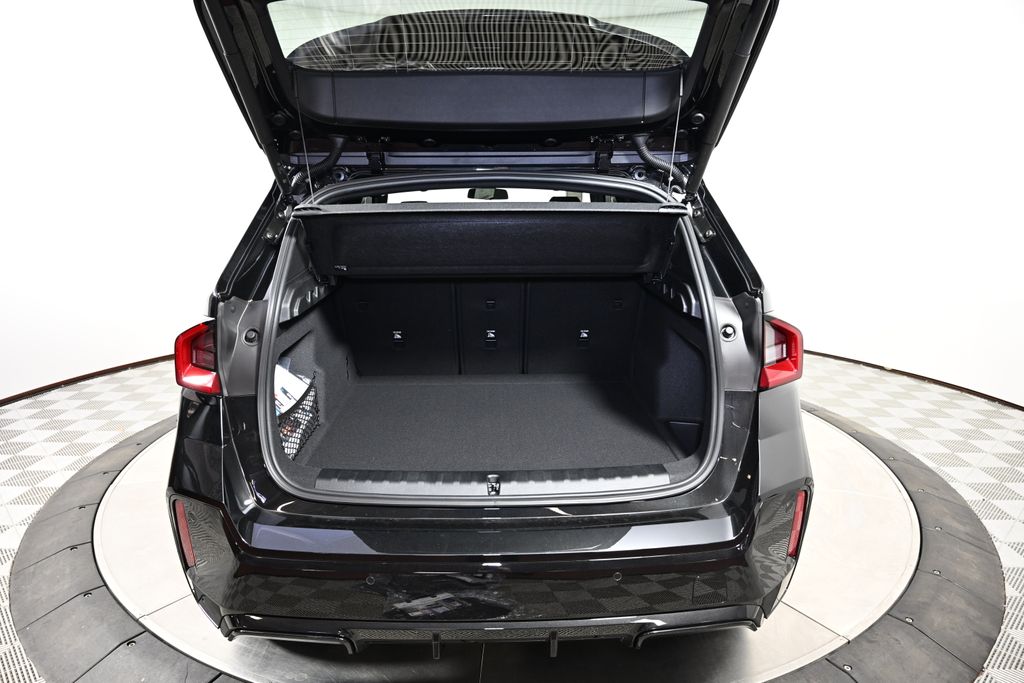 Thumbnail: 2026 BMW X1 - 10