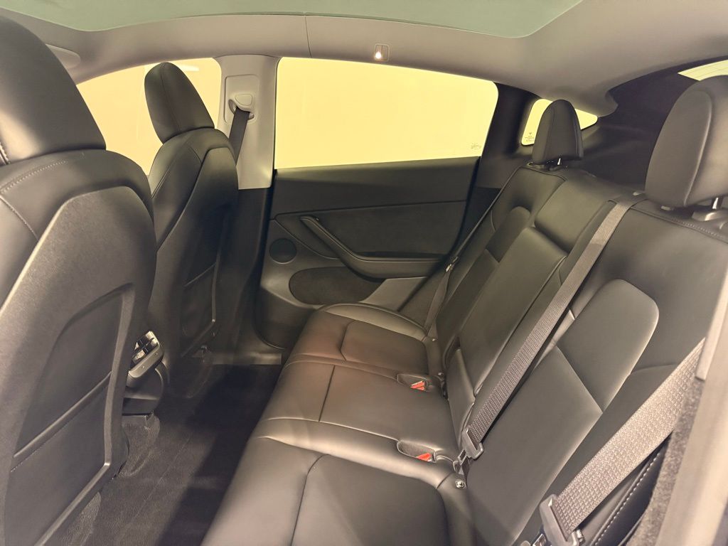 2024 Tesla Model Y Long Range 21