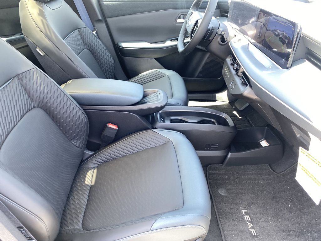 2026 Nissan LEAF Platinum+ - Photo 9