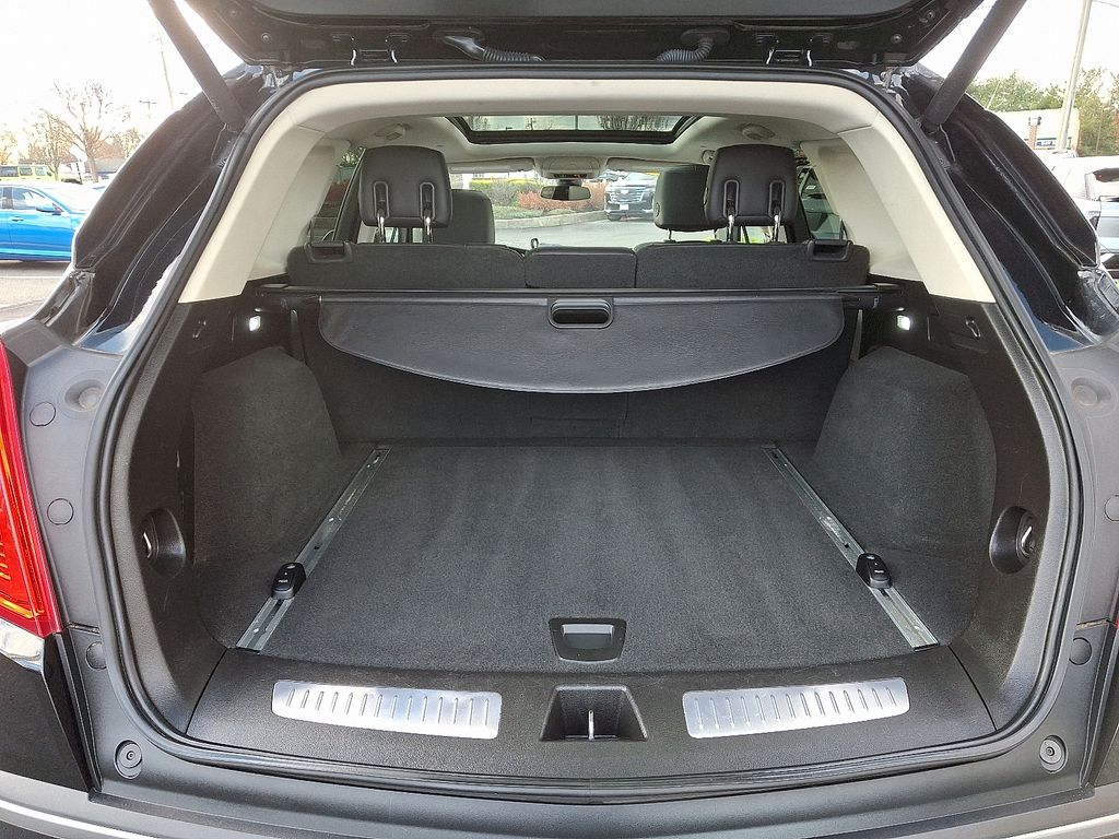 Thumbnail: 2019 Cadillac XT5 - 32