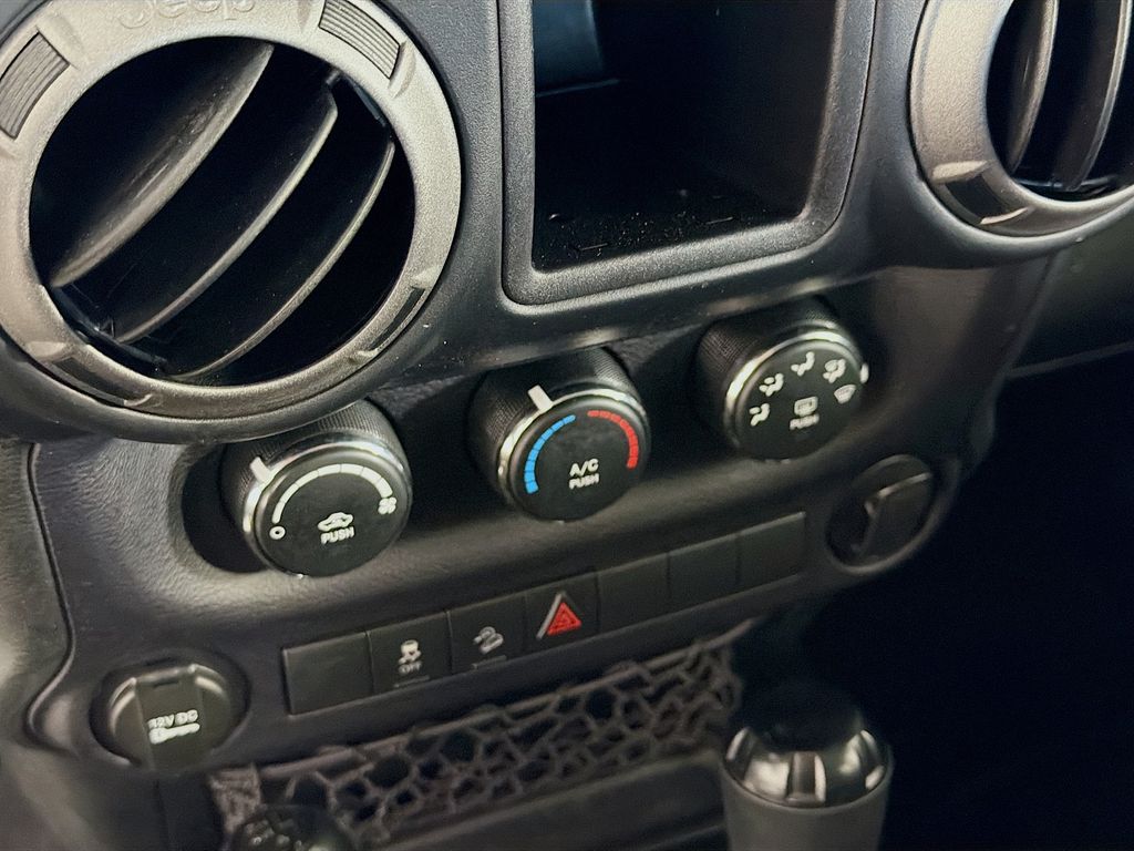 Used 2016 Jeep Wrangler SUV