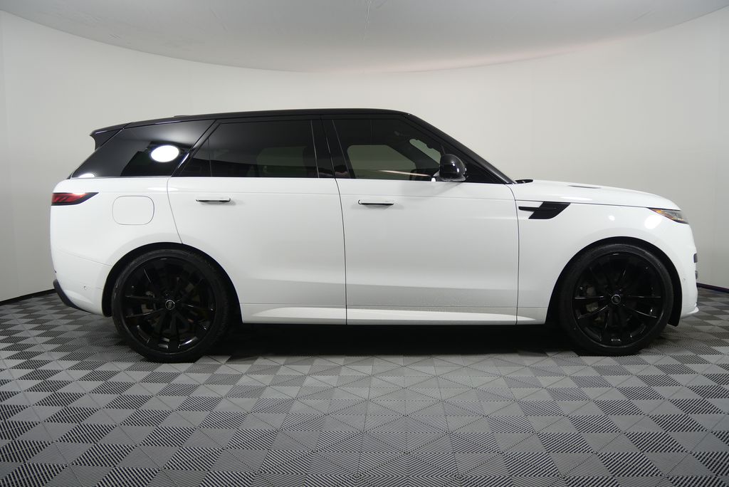 Thumbnail: 2025 Land Rover Range Rover Sport - 2